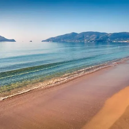 Zante's Azure Nest - Serene Summer Getaway Ambelókipoi