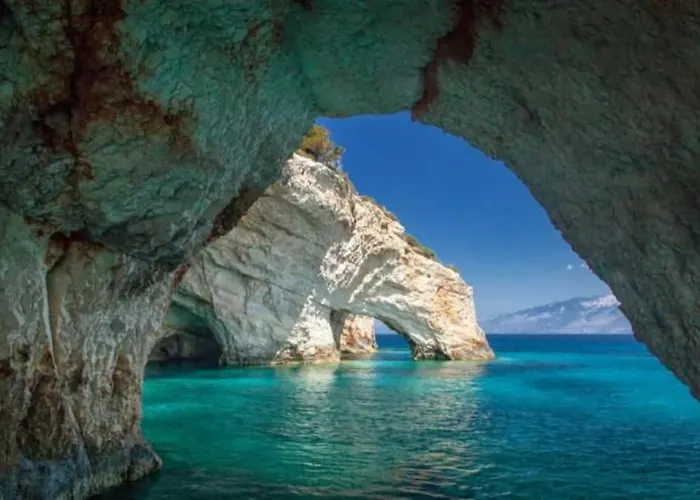 Zante's Azure Nest - Serene Summer Getaway شقة