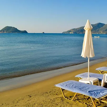 Zante's Azure Nest - Serene Summer Getaway דירה